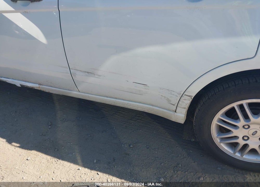2010 FORD FOCUS SE VIN: 1FAHP3FN4AW275362