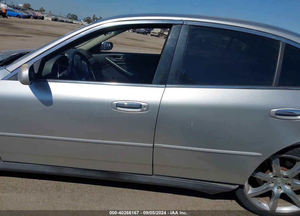 2003 INFINITI G35 BASE W/6 SPEED MANUAL VIN: JNKCV51E03M321537