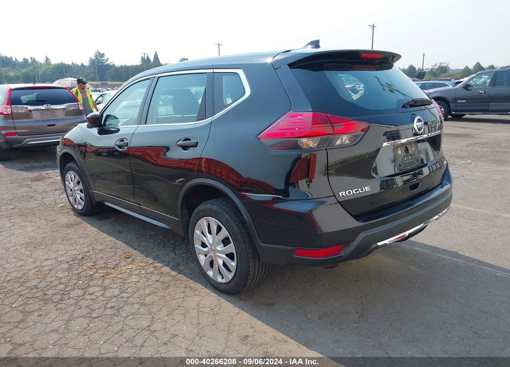 2017 NISSAN ROGUE S VIN: 5N1AT2MV3HC893610
