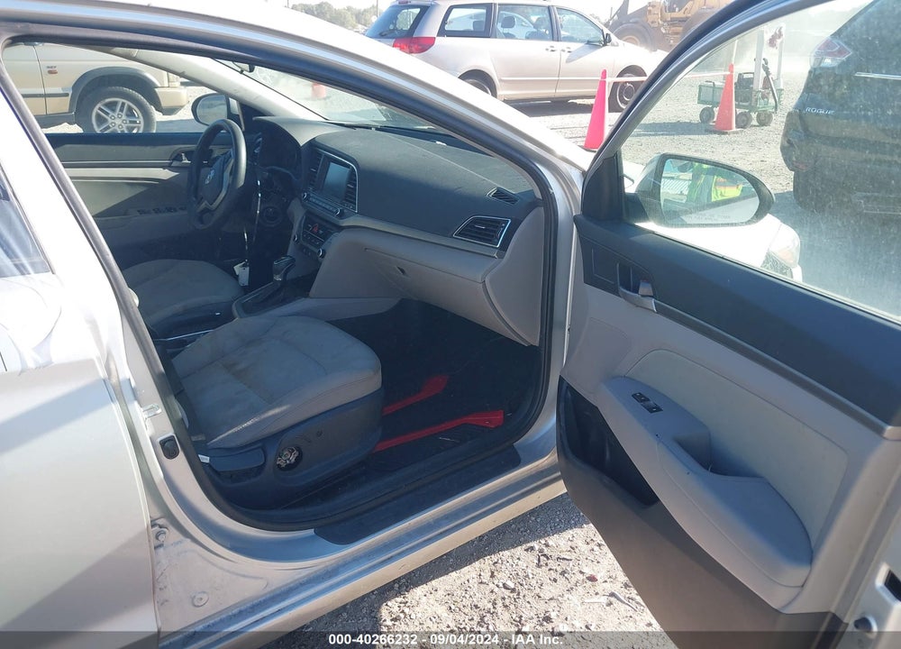 2018 HYUNDAI ELANTRA SEL VIN: 5NPD84LF7JH217342