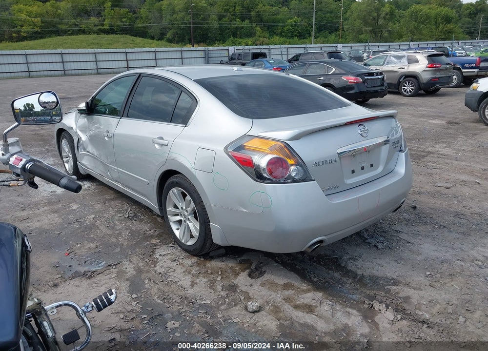 2011 NISSAN ALTIMA 3.5 SR VIN: 1N4BL2AP7BN465846