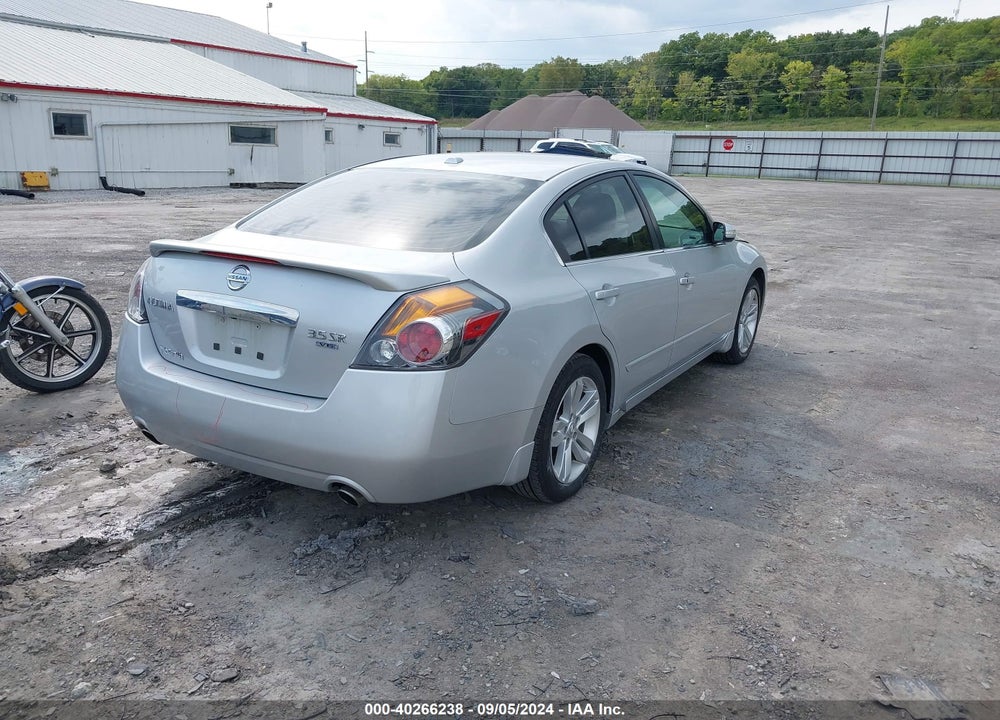 2011 NISSAN ALTIMA 3.5 SR VIN: 1N4BL2AP7BN465846