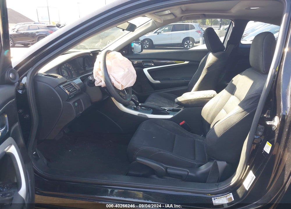 2015 HONDA ACCORD EX VIN: 1HGCT1B75FA000200
