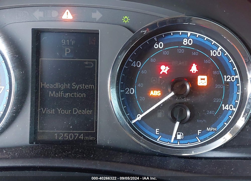 2017 TOYOTA COROLLA SE VIN: 5YFBURHE0HP708249