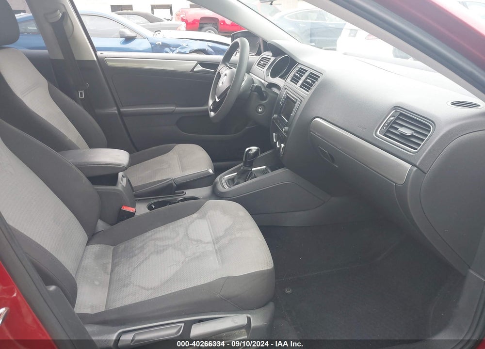 2018 VOLKSWAGEN JETTA 1.4T S VIN: 3VW2B7AJ8JM262086