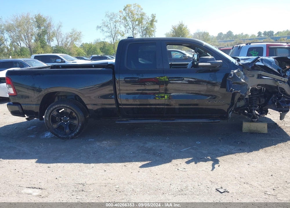 2021 RAM 1500 BIG HORN QUAD CAB 4X4 6'4 BOX VIN: 1C6RRFBG8MN737540