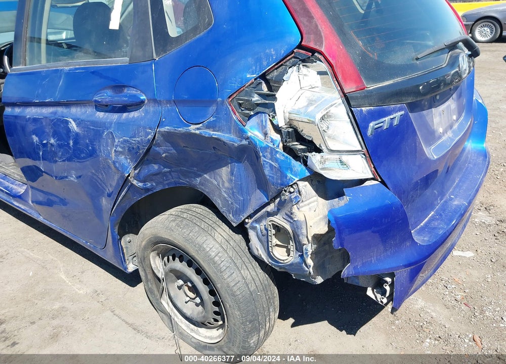 2016 HONDA FIT LX VIN: JHMGK5H54GS012672