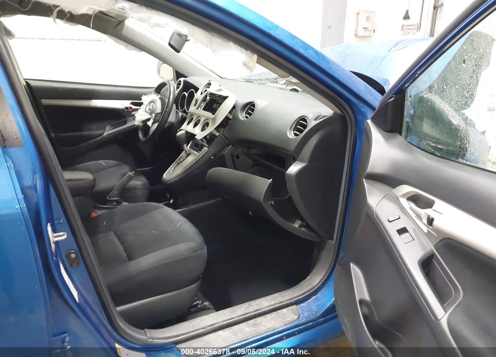 2009 TOYOTA MATRIX S VIN: 2T1LE40E49C003584