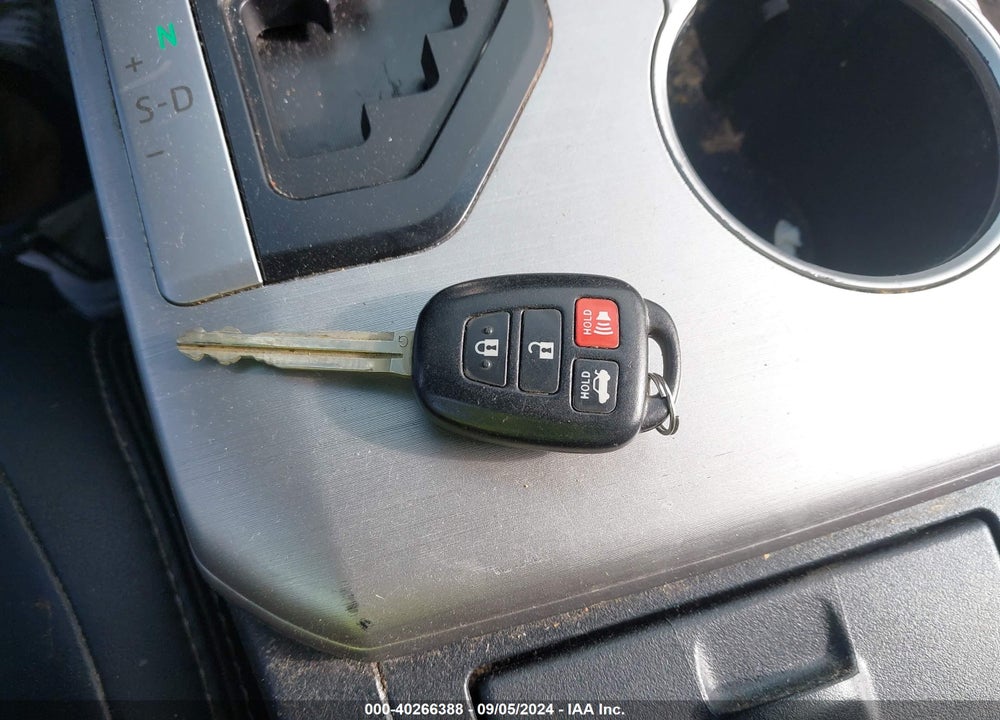 2012 TOYOTA CAMRY SE VIN: 4T1BF1FK8CU107666