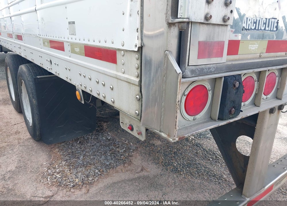 2009 WABASH NATIONAL CORP --- VIN: 1JJV532W39L130464