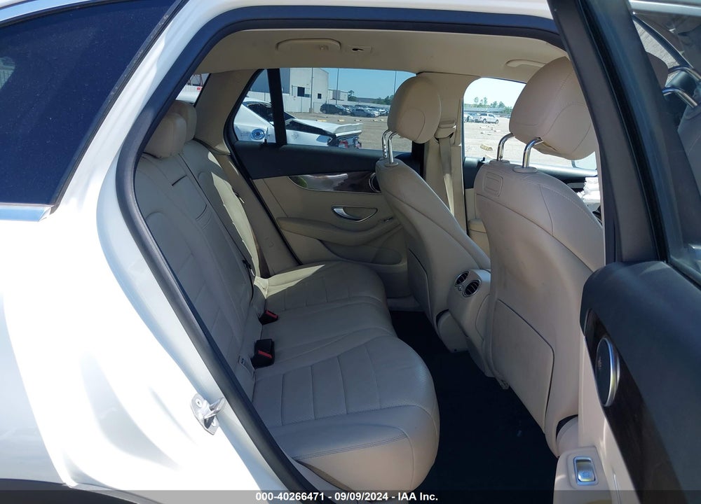 2019 MERCEDES-BENZ GLC 300 VIN: WDC0G4JB3KV136335