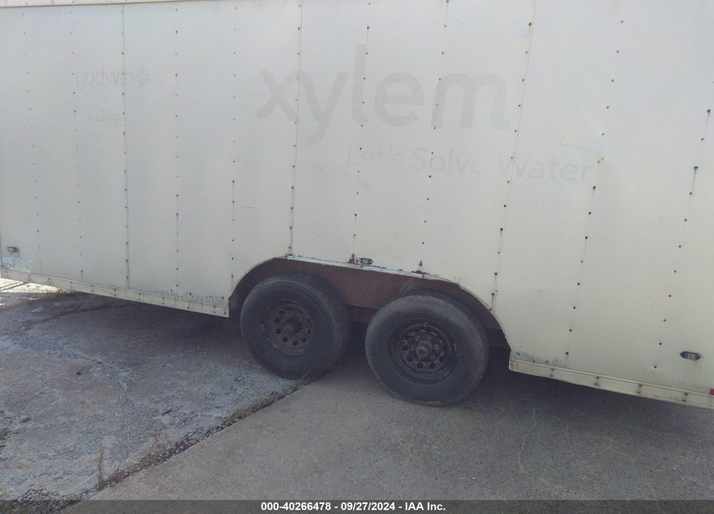 2011 STEALTH CARGO FUSION VIN: 52LBE1624BE008143