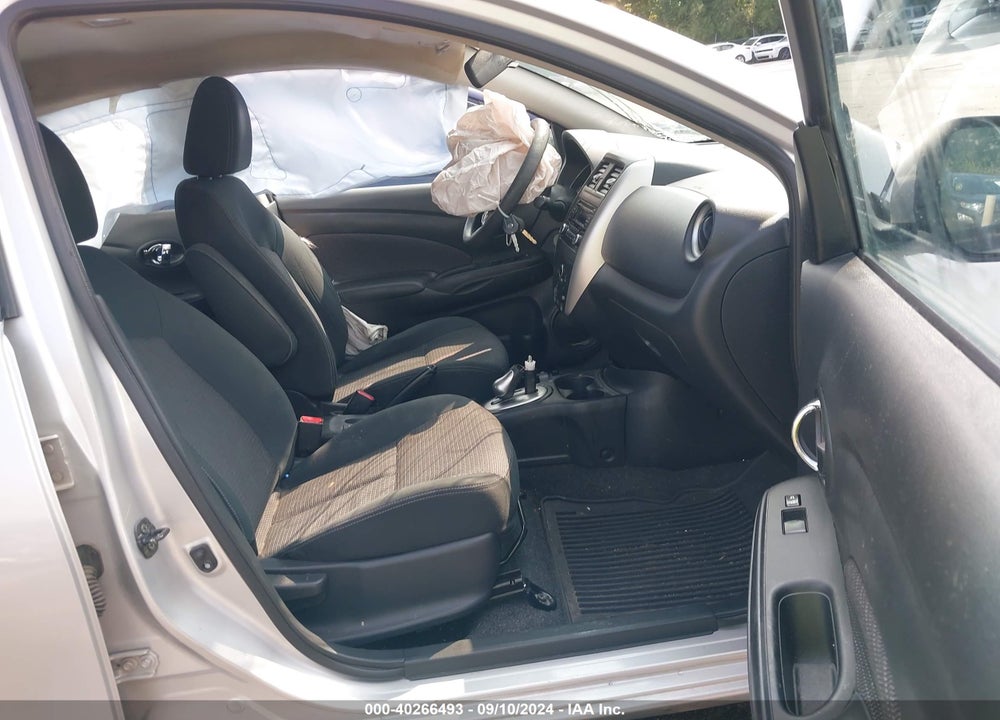 2016 NISSAN VERSA 1.6 SV VIN: 3N1CN7AP1GL848651