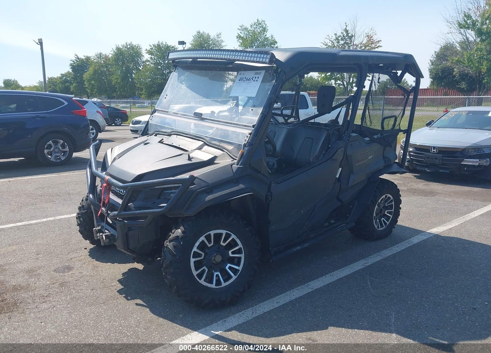 2018 HONDA SXS1000 M5 VIN: 1HFVE04T8J4200491