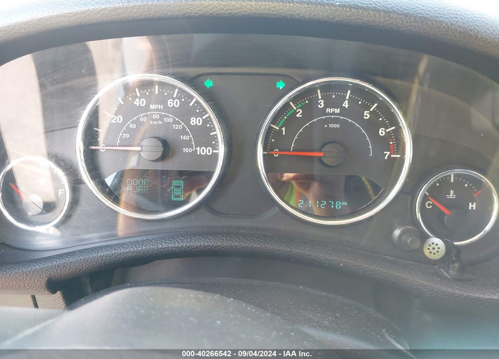 2015 JEEP WRANGLER UNLIMITED SPORT VIN: 1C4BJWDG2FL521373