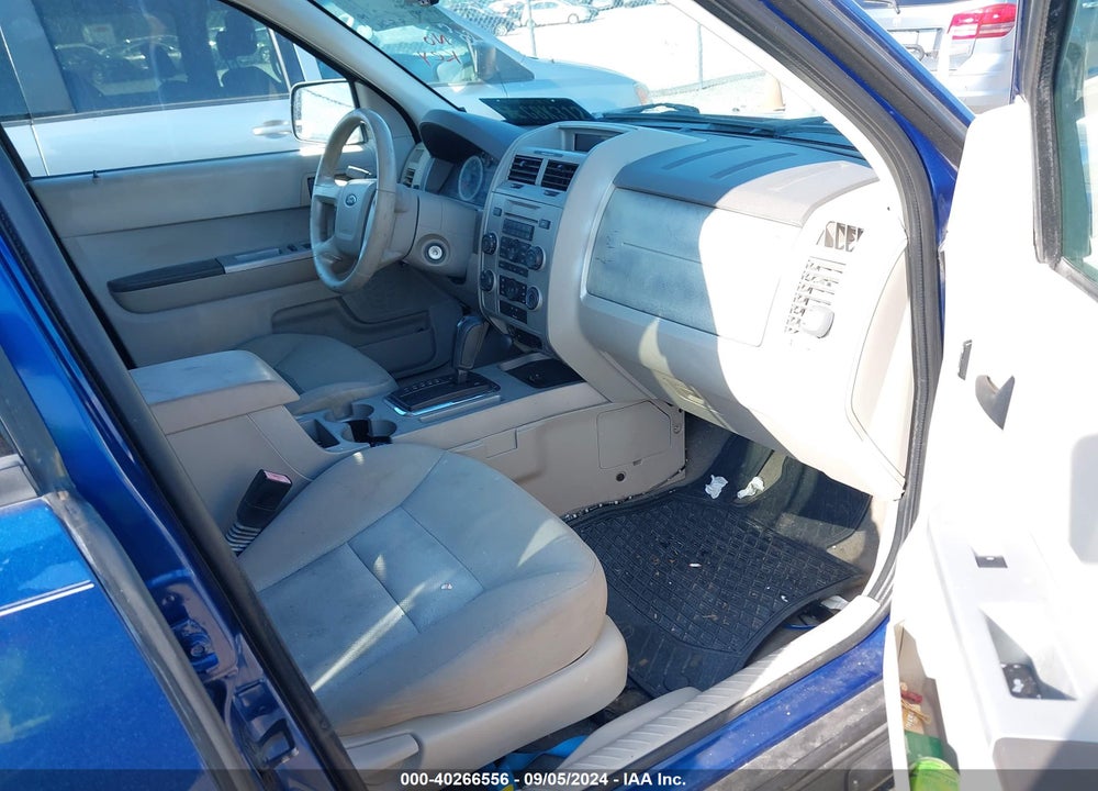2008 FORD ESCAPE XLT VIN: 1FMCU03128KD42051