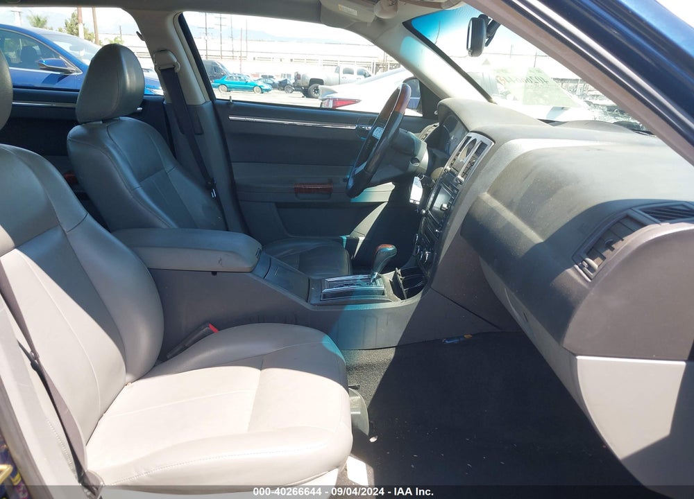 2005 CHRYSLER 300 TOURING VIN: 2C3AA53G45H612863