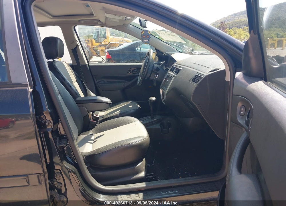 2007 FORD FOCUS S/SE/SES VIN: 1FAFP34N57W347124