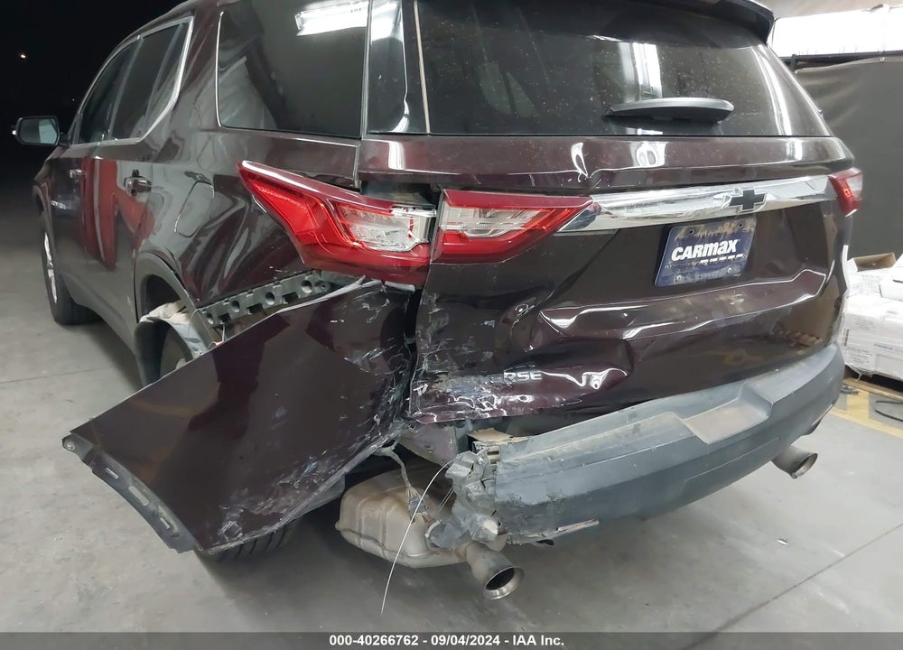 2018 CHEVROLET TRAVERSE 1LT VIN: 1GNERGKW8JJ207437