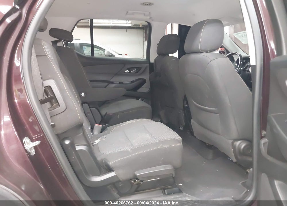 2018 CHEVROLET TRAVERSE 1LT VIN: 1GNERGKW8JJ207437