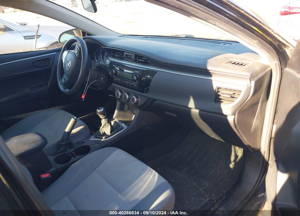 2014 TOYOTA COROLLA VIN: 2T1BURHE5EC137630