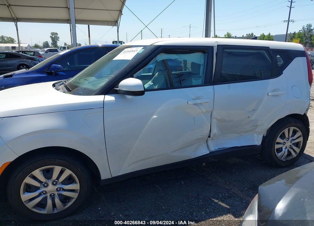 2020 KIA SOUL LX VIN: KNDJ23AU2L7705802