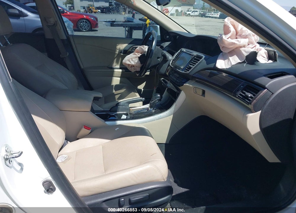 2016 HONDA ACCORD EX-L VIN: 1HGCR2F8XGA029197