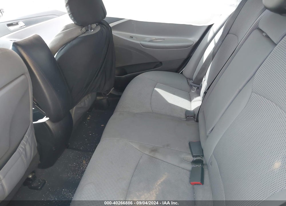 2014 HYUNDAI SONATA GLS VIN: 5NPEB4AC4EH943972