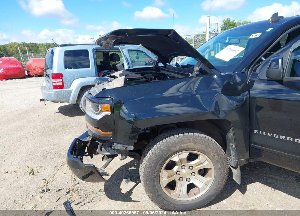 2018 CHEVROLET SILVERADO 1500 2LT VIN: 1GCVKRECXJZ165770