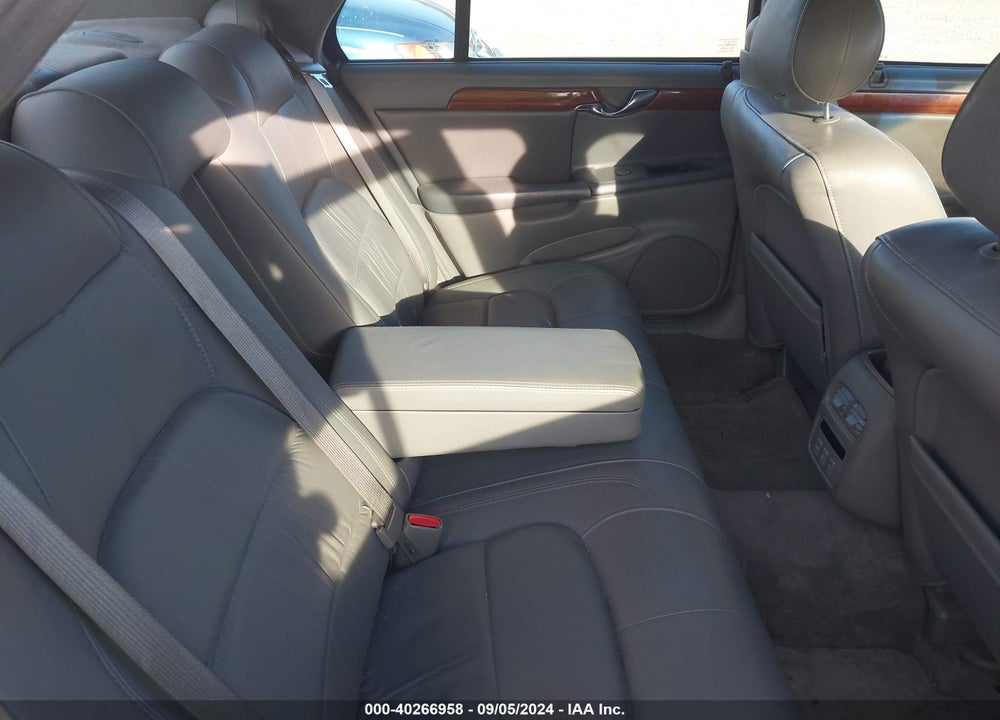 2005 CADILLAC DEVILLE LIVERY VIN: 1G6KD54Y85U247134
