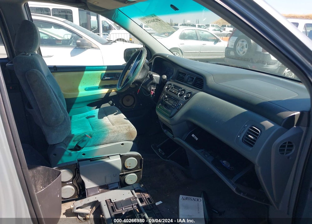 2000 HONDA ODYSSEY EX VIN: 2HKRL1861YH562226