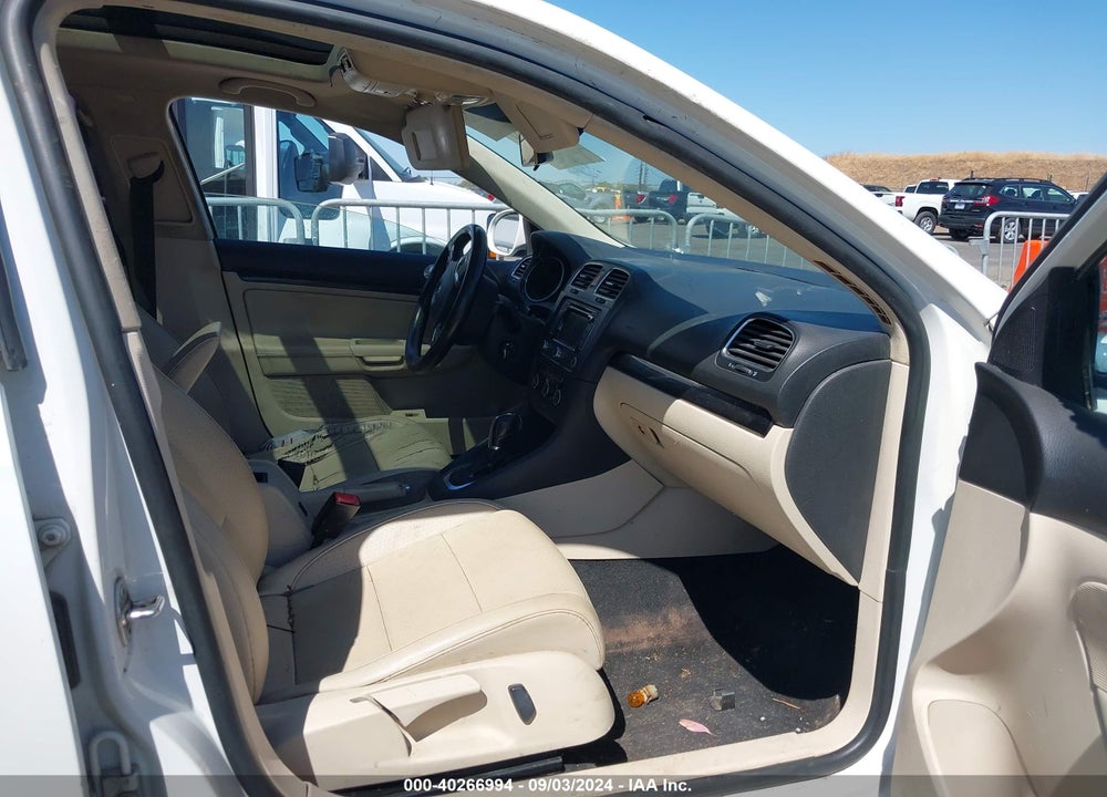 2011 VOLKSWAGEN JETTA SPORTWAGEN 2.0L TDI VIN: 3VWPL7AJXBM712891