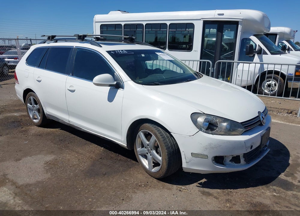 2011 VOLKSWAGEN JETTA SPORTWAGEN 2.0L TDI VIN: 3VWPL7AJXBM712891