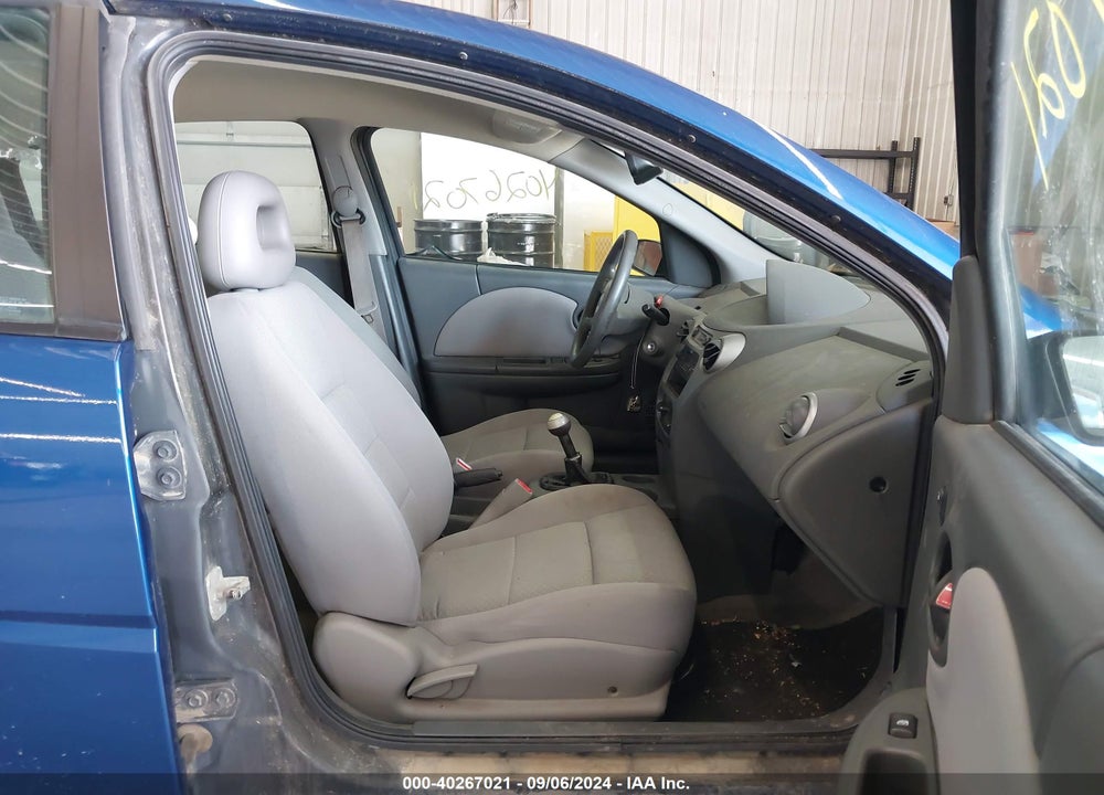 2005 SATURN ION 2 VIN: 1G8AZ52F85Z117623
