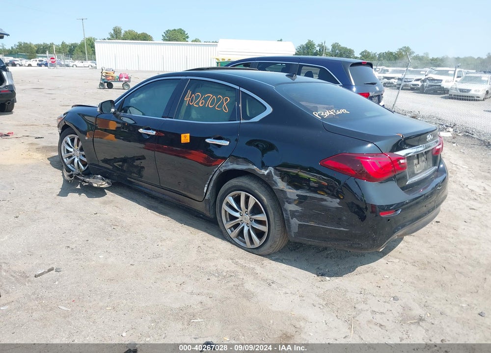 2017 INFINITI Q70 3.7 VIN: JN1BY1AP9HM740625