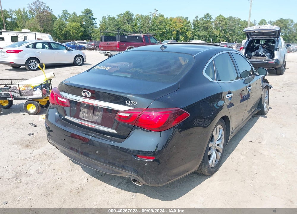 2017 INFINITI Q70 3.7 VIN: JN1BY1AP9HM740625