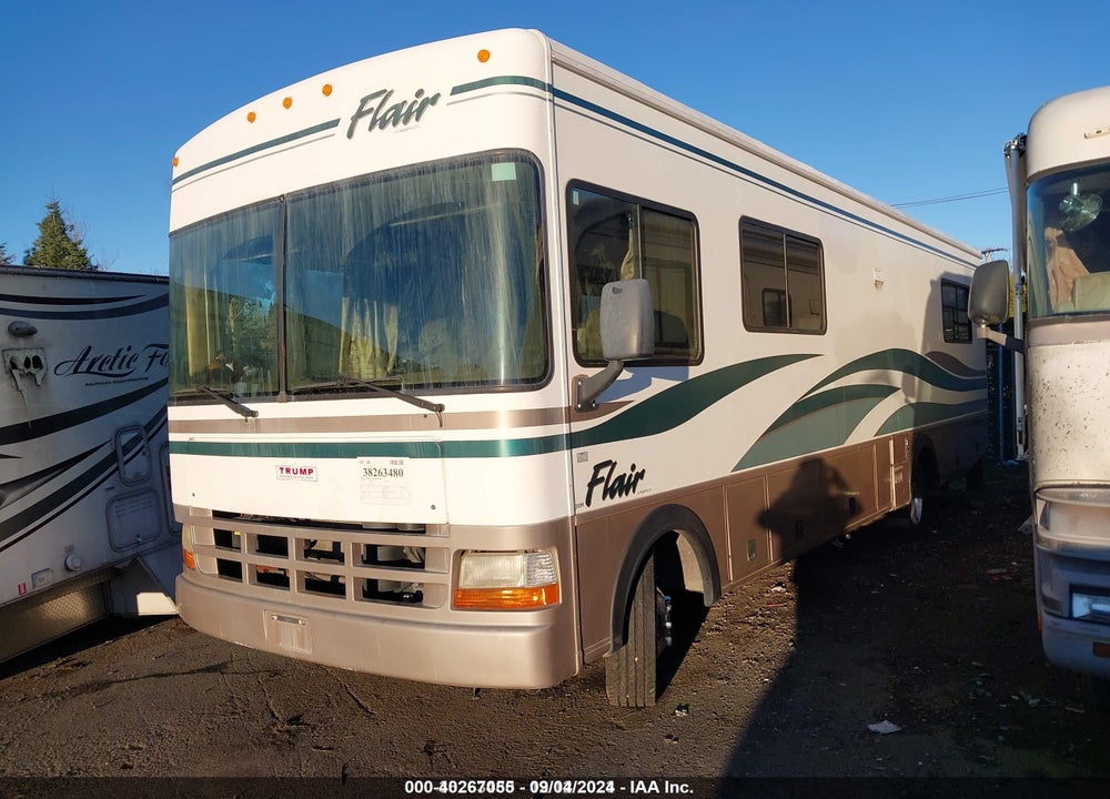 1999 FORD F550 SUPER DUTY STRIPPED CHASS VIN: 3FCMF53S9XJA09086