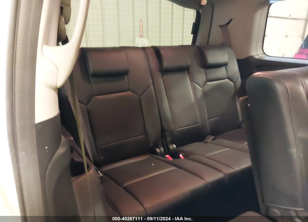 2011 HONDA PILOT EX-L VIN: 5FNYF4H55BB008284