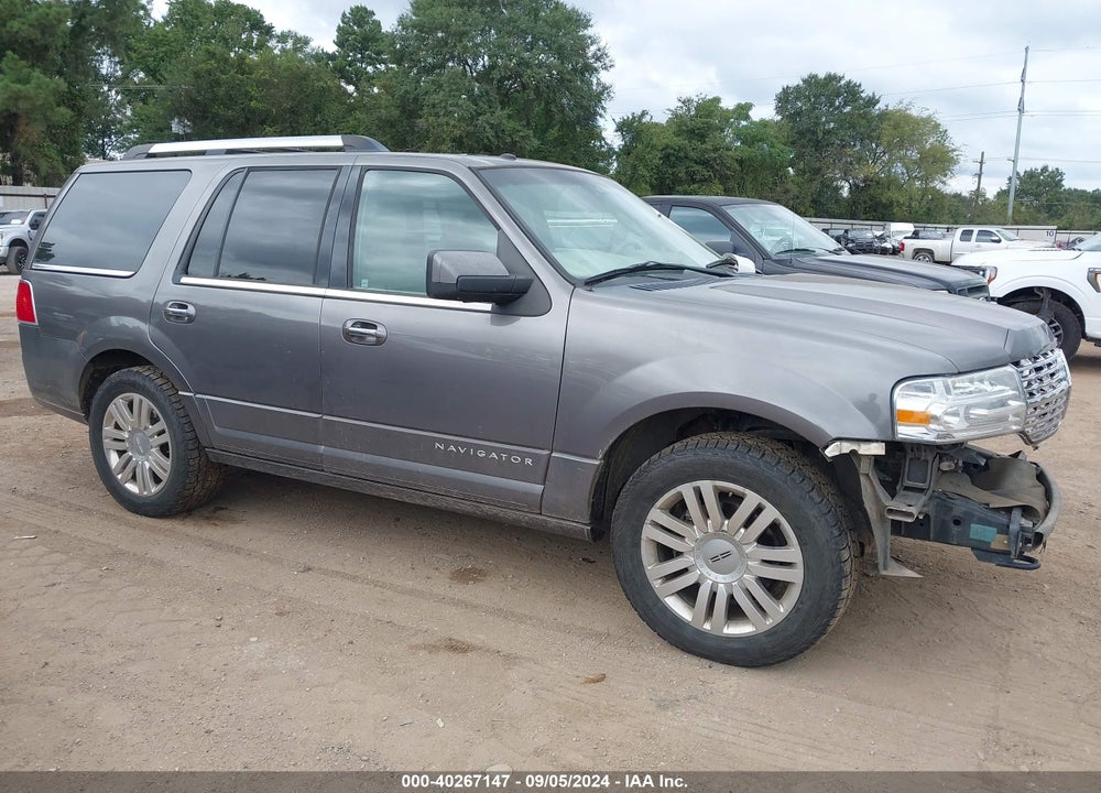 2014 LINCOLN NAVIGATOR VIN: 5LMJJ2J52EEL06353