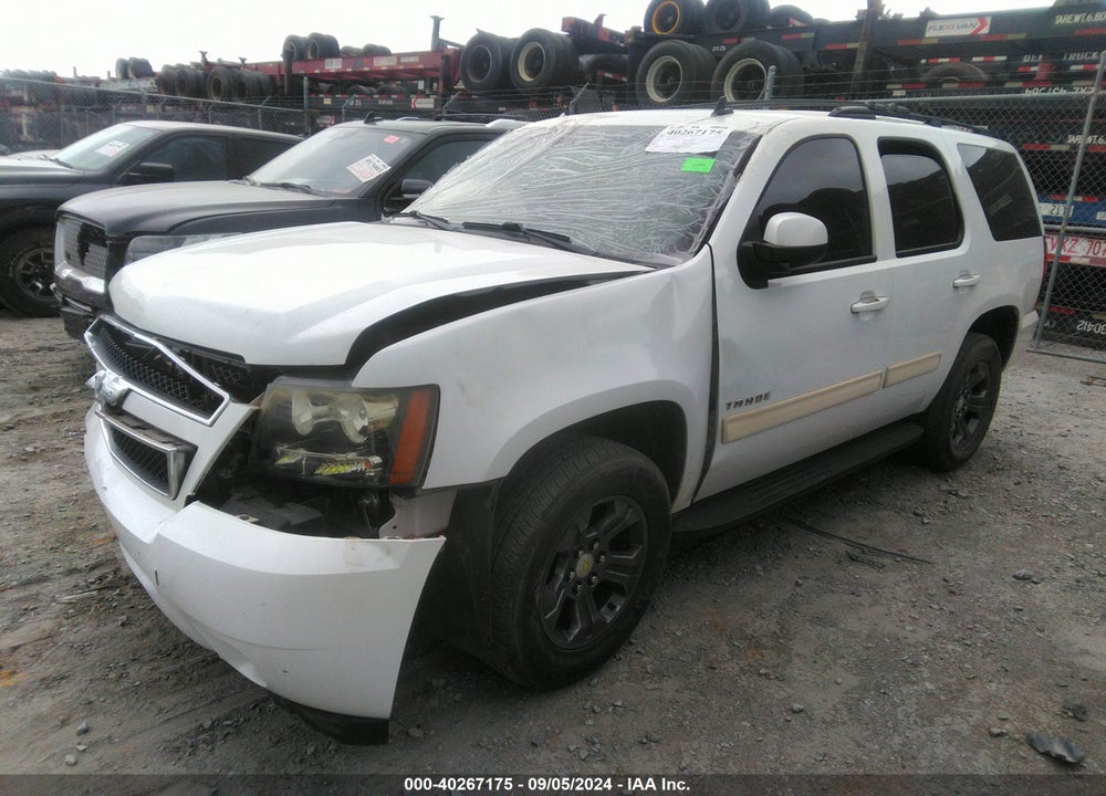 2011 CHEVROLET TAHOE LS VIN: 1GNSCAE00BR163476