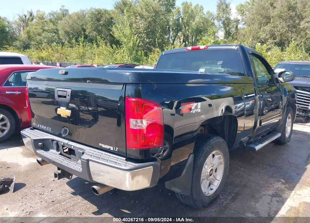 2013 CHEVROLET SILVERADO 1500 LT VIN: 1GCNKSE07DZ158793