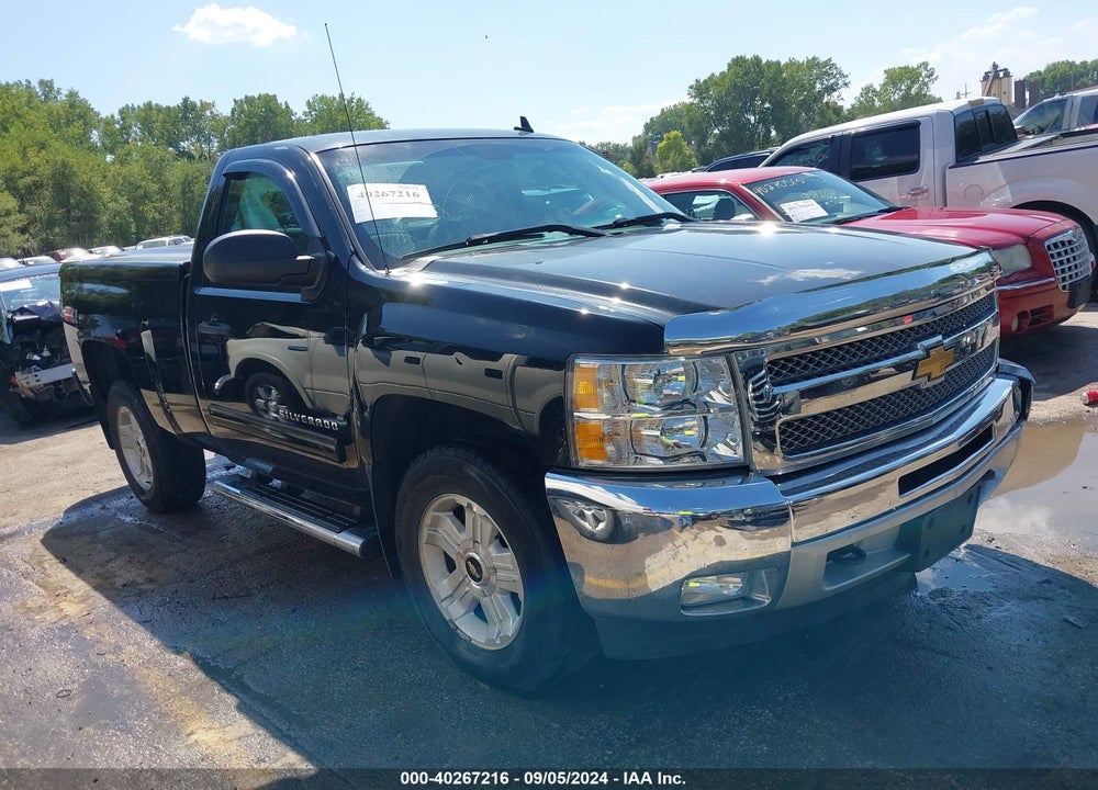 2013 CHEVROLET SILVERADO 1500 LT VIN: 1GCNKSE07DZ158793