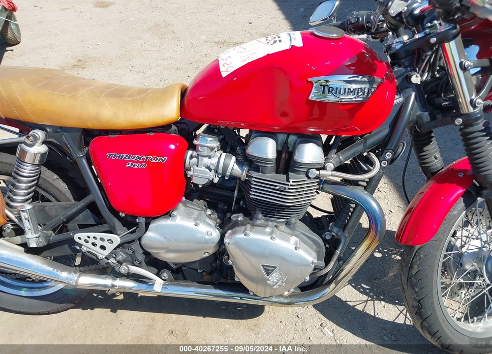 2012 TRIUMPH MOTORCYCLE THRUXTON VIN: SMT920K15CT517130