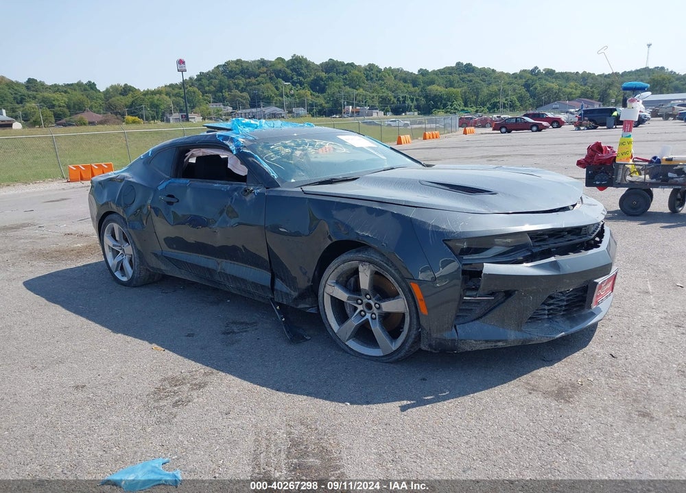 2018 CHEVROLET CAMARO 1SS VIN: 1G1FF1R72J0152483