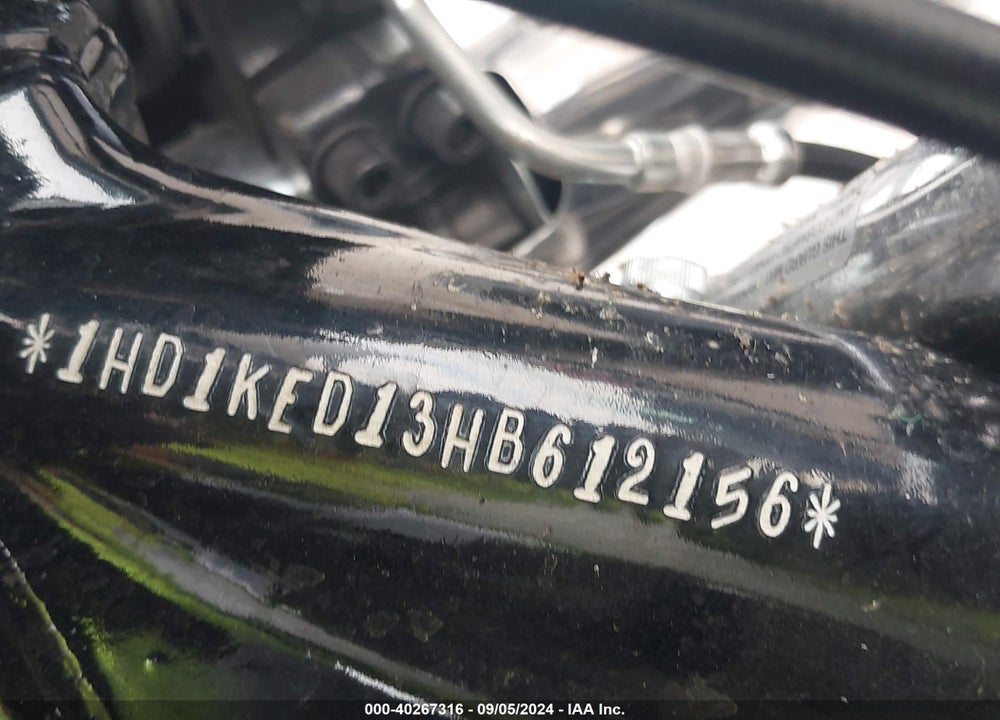 2017 HARLEY-DAVIDSON FLHTK ULTRA LIMITED VIN: 1HD1KED13HB612156