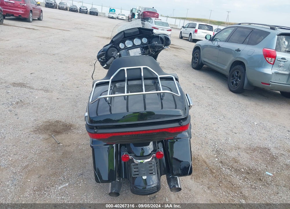 2017 HARLEY-DAVIDSON FLHTK ULTRA LIMITED VIN: 1HD1KED13HB612156