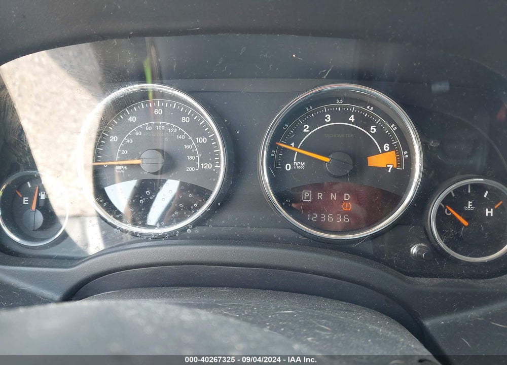 2015 JEEP COMPASS LATITUDE VIN: 1C4NJDEB0FD208630