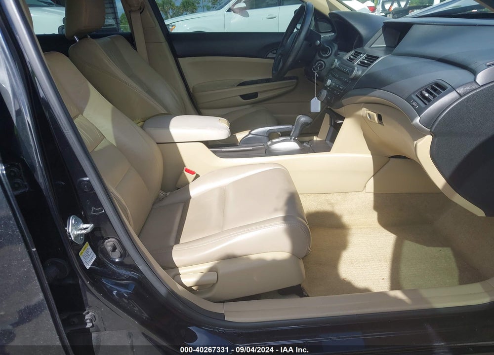 2011 HONDA ACCORD 2.4 SE VIN: 1HGCP2F66BA099650