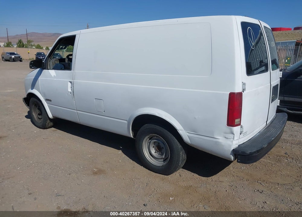 1995 CHEVROLET ASTRO VIN: 1GCDM19W6SB235089