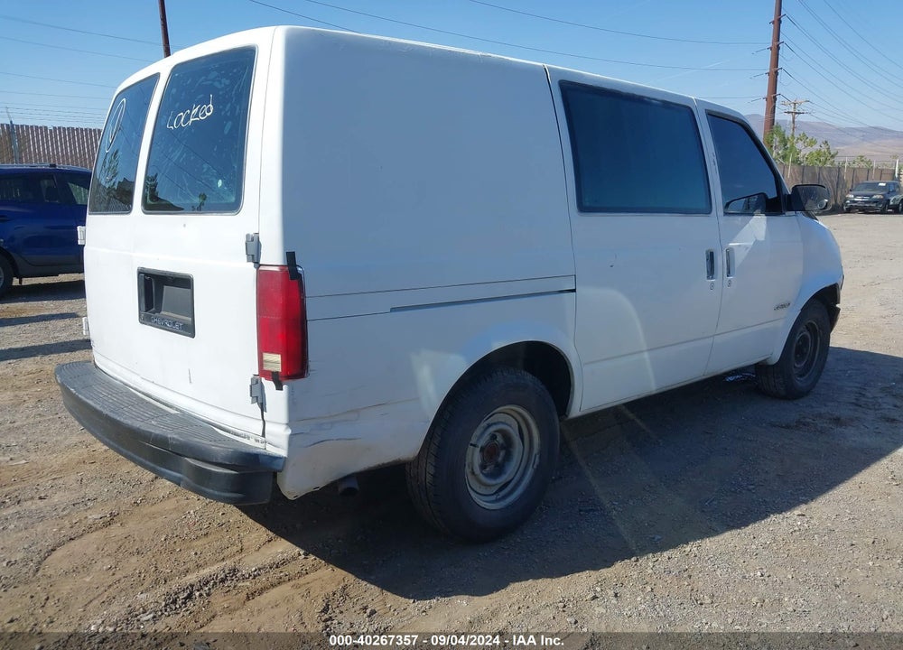 1995 CHEVROLET ASTRO VIN: 1GCDM19W6SB235089